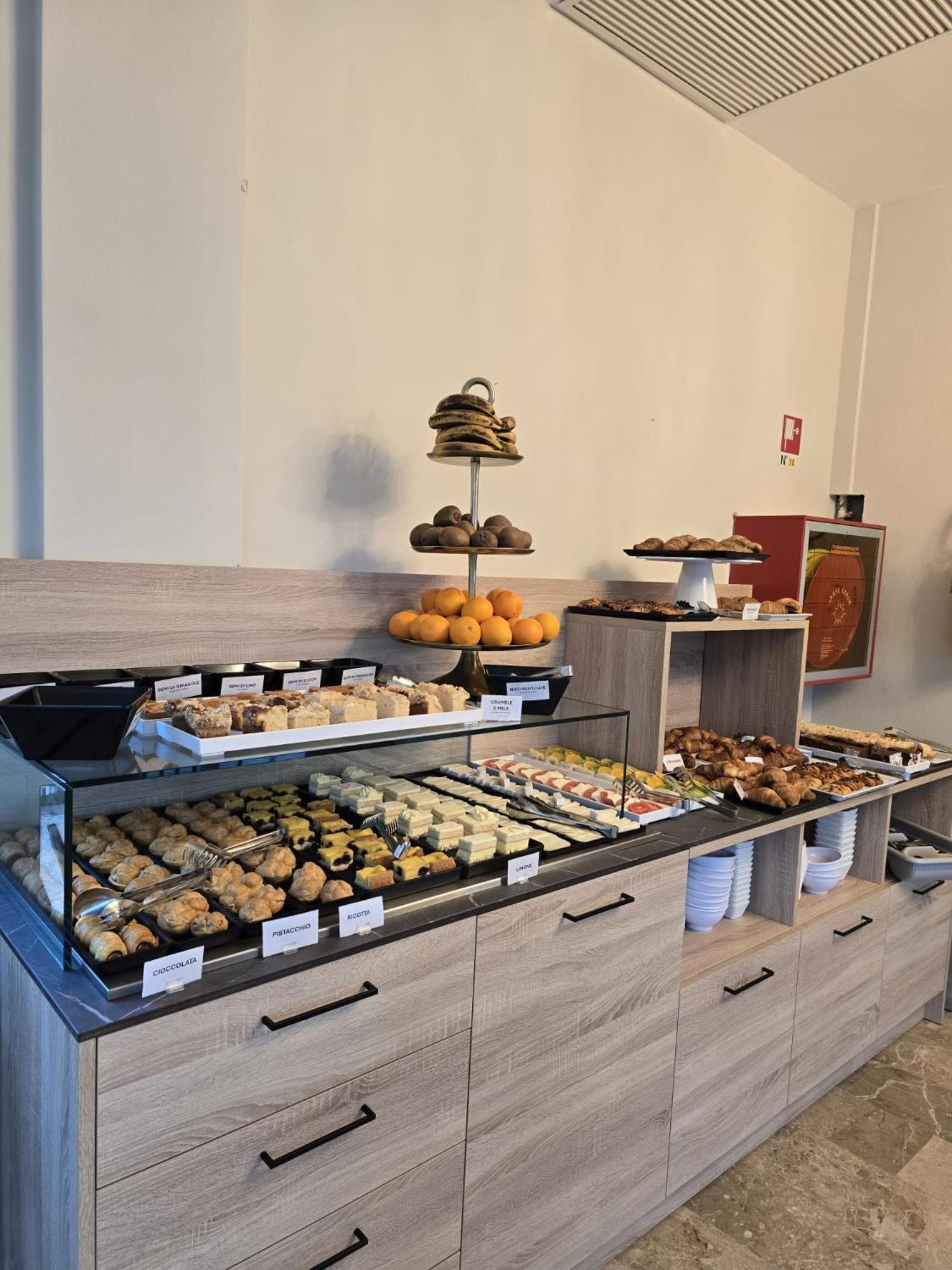 Hotel Helios Beach Мілано-Маріттіма Екстер'єр фото