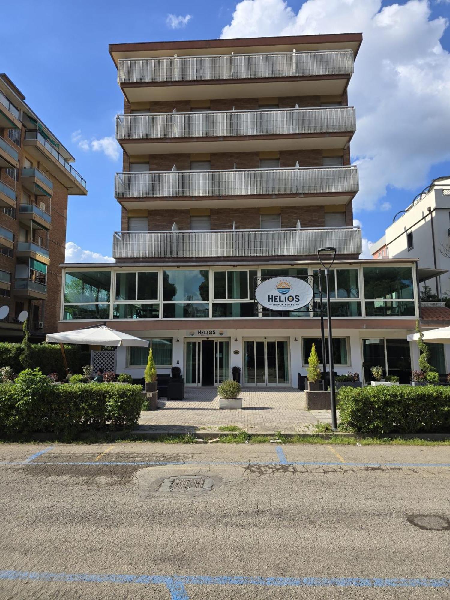 Hotel Helios Beach Мілано-Маріттіма Екстер'єр фото