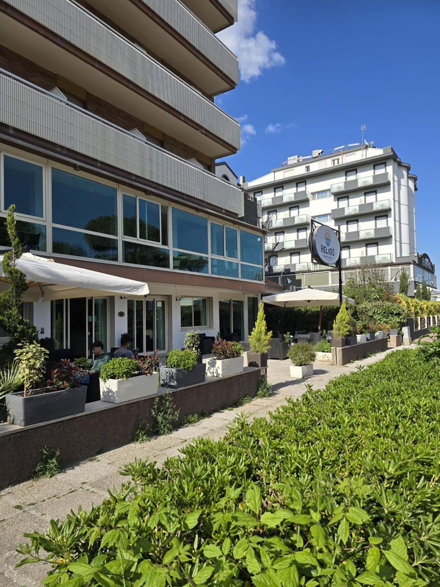 Hotel Helios Beach Мілано-Маріттіма Екстер'єр фото
